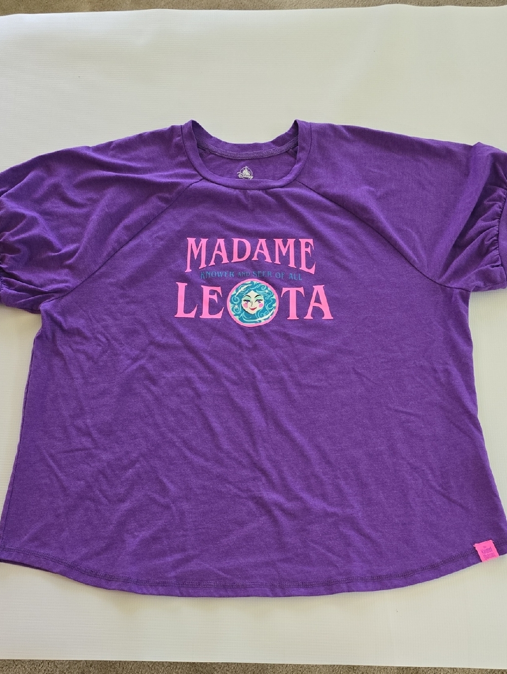 Disney Parks Haunted Mansion Madame Leota Tee, size XL